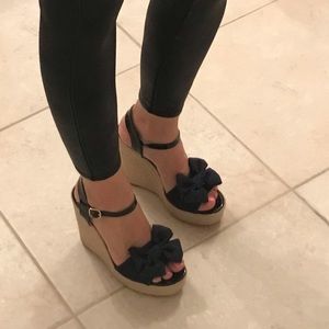 Super cute wedges navy blue & jean!
